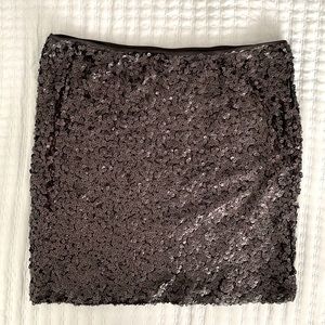 H&M black sequins skirt. Size medium.